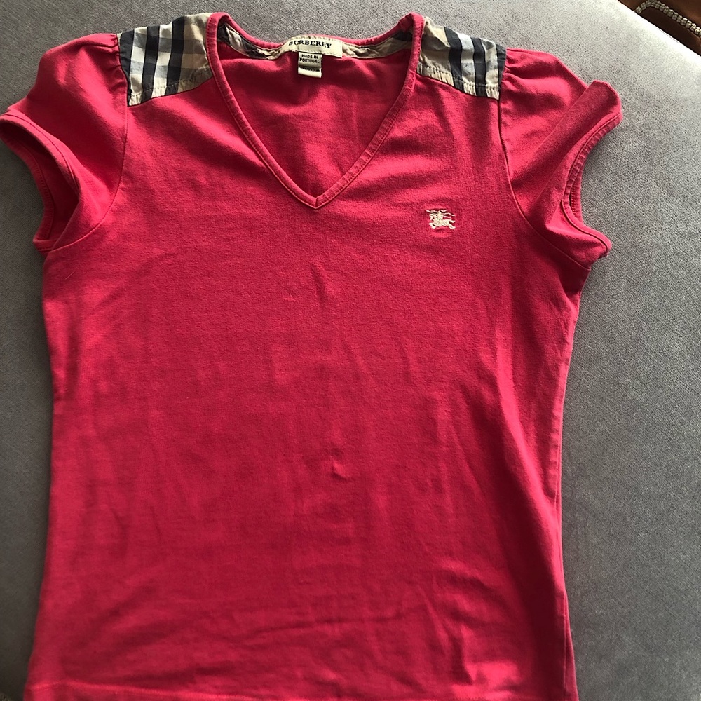 EUC girls authentic Burberry v neck t-shirt